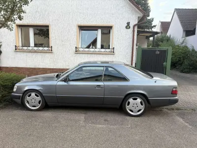Gebraucht Mercedes 230 185 PS (136 kW) 1986 Grau Coupé