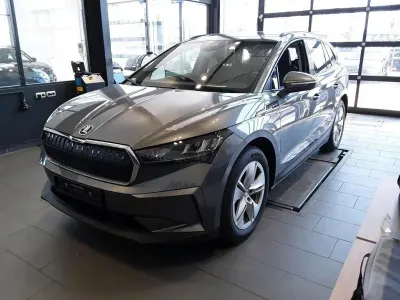 Usata Skoda Enyaq iV Loft 108 kW (148 CV) 2023 Grigio SUV