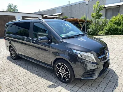 Gebraucht Mercedes V300 AMG line 237 PS (174 kW) 2021 Grau Van / Kleinbus