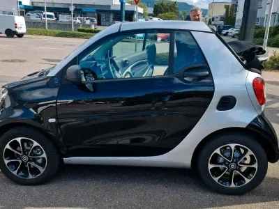 Gebraucht Smart ForTwo Electric Drive 48 kW (66 PS) 2022 Schwarz Cabrio