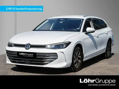 Gebraucht VW Passat Business 150 PS (110 kW) 2024 Pure white Kombi