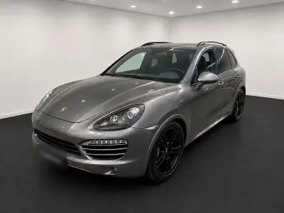 Używany Porsche Cayenne Sport 245 KM (180 kW) 2011 Szary SUV