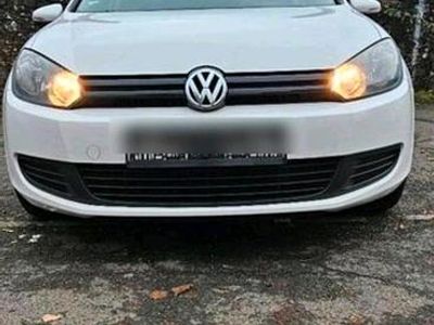 Gebraucht VW Golf VII 80 PS (58 kW) 2012 Weiß Limousine