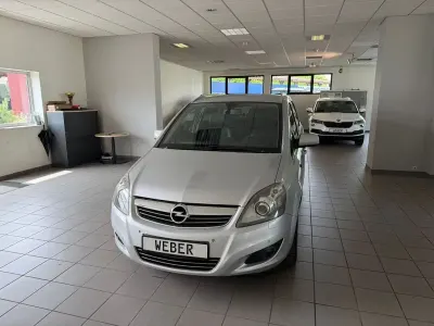 Gebraucht Opel Zafira Innovation 140 PS (102 kW) 2010 Silber Van / Kleinbus