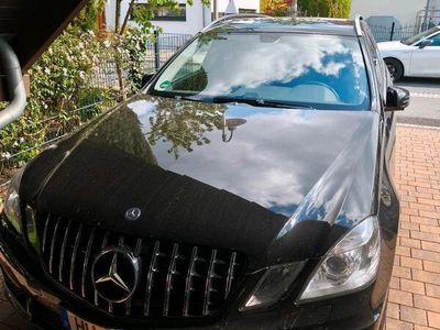 Mercedes E200