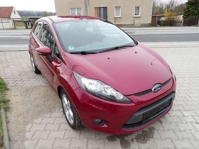 Gebraucht Ford Fiesta Trend 82 PS (60 kW) 2009 Hot magenta Kleinwagen