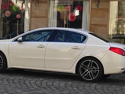 Gebraucht Peugeot 508 163 PS (119 kW) 2013 Weiß Limousine