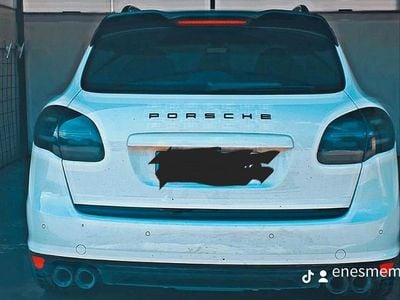 Gebraucht 2012 Porsche Cayenne GTS SUV | 18.000 € (Teuer)