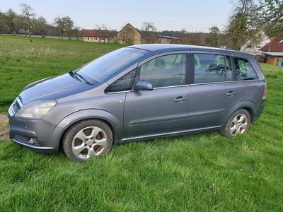 Usata Opel Zafira 120 CV (88 kW) 2006 Grigio Monovolume