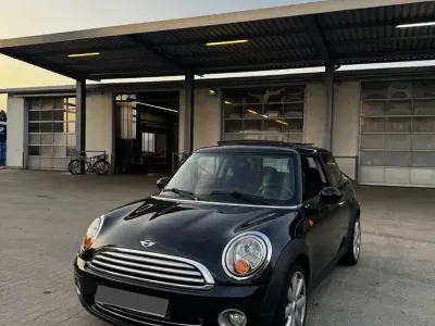 Gebraucht Mini Cooper 95 PS (69 kW) 2008 Schwarz Kleinwagen