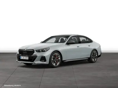 Usata BMW 540 M Sport 286 CV (210 kW) 2025 Grigio Berlina