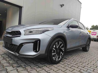 Neu Kia XCeed 179 PS (131 kW) 2025 Lunar silber SUV