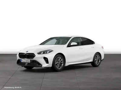 Gebraucht BMW 220 M Sport 156 PS (114 kW) 2026 Weiß Coupé