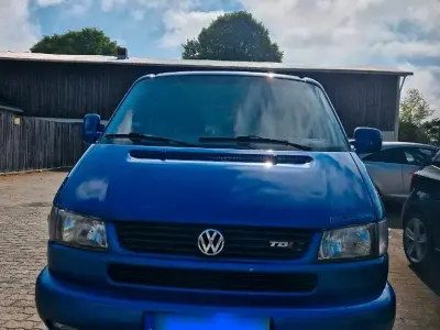 Gebraucht VW T4 151 PS (111 kW) 1999 Blau Van