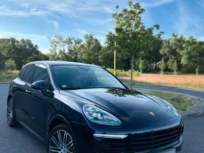 Gebraucht Porsche Cayenne 262 PS (192 kW) 2015 Blau SUV