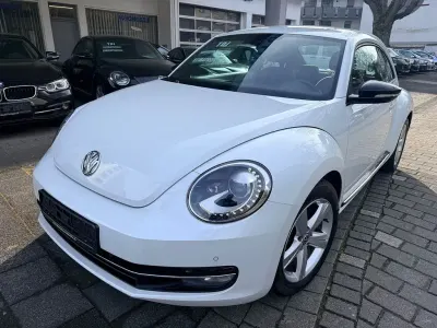 Używany VW Beetle Sport 140 KM (102 kW) 2013 Biały Hatchback