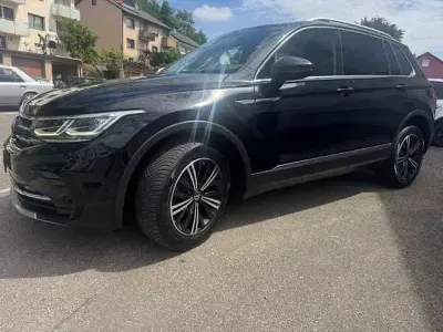 Gebraucht VW Tiguan R 150 PS (110 kW) 2021 Schwarz SUV