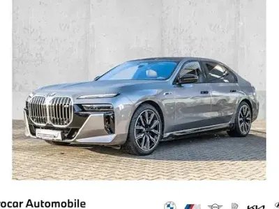 Begagnad BMW i7 Executive 484 kW (659 HK) 2024 Grå Sedan
