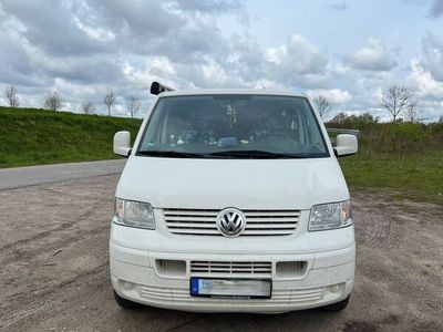 gebraucht VW Transporter T5 1.9 TDImit professionellem Camperausbau