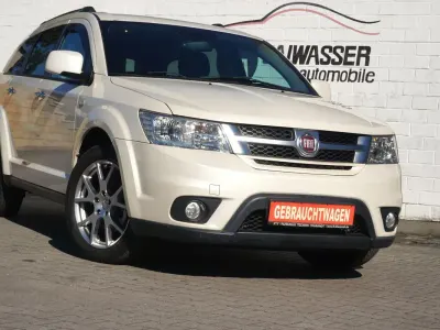 Gebraucht Fiat Freemont Lounge 170 PS (125 kW) 2013 Beige SUV