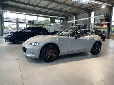 Neu Mazda MX5 Homura-Line 132 PS (97 kW) 2025 Cabrio