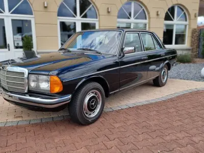 Gebraucht Mercedes 280 156 PS (114 kW) 1976 Schwarz Limousine