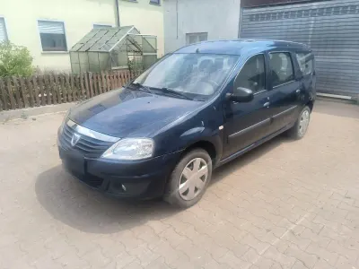 Gebraucht Dacia Logan MCV 84 PS (61 kW) 2011 Blau Kombi
