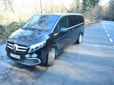 Gebraucht Mercedes V300 239 PS (175 kW) 2020 Schwarz Van / Kleinbus