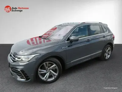 Gebraucht VW Tiguan R-line 200 PS (147 kW) 2023 Delfingrau (metallic) SUV