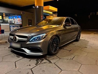 Mercedes C63 AMG