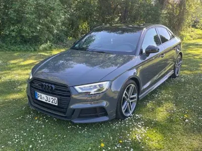 Gebraucht Audi A3 Sport 184 PS (135 kW) 2017 Grau Limousine