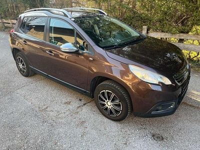Gebraucht Peugeot 208 Style 82 PS (60 kW) 2015 Bronze Kleinwagen