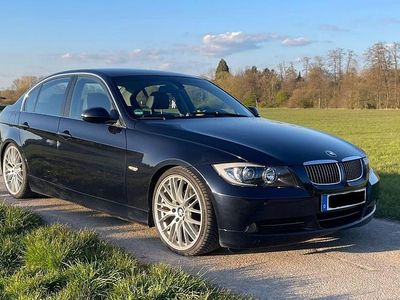 Gebraucht BMW 325 Sport Line 218 PS (160 kW) 2005 Blau Limousine