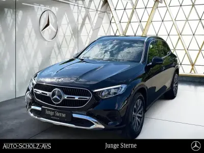 Gebraucht Mercedes GLC200 Avantgarde 204 PS (150 kW) 2025 Unilack schwarz SUV