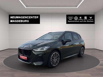 Gebraucht BMW 218 Active Tourer M Sport 136 PS (100 kW) 2024 Sanremo green metallic Van / Kleinbus