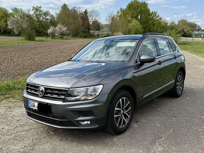 Grau Gebraucht 2019 VW Tiguan Comfortline SUV | 18.499 € (Superpreis)