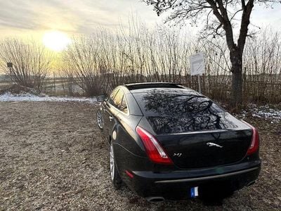 Schwarz Gebraucht 2011 Jaguar XJ Limousine | 13.490 € (Etwas zu teuer)