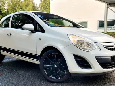 Gebraucht Opel Corsa 70 PS (51 kW) 2012 Weiß Kleinwagen