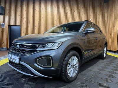 Usata VW T-Roc Life 150 CV (110 kW) 2023 Grigio SUV