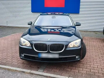 Gebraucht BMW 750L 408 PS (300 kW) 2011 Grau Limousine