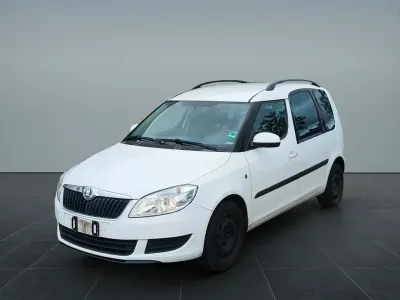 Gebraucht Skoda Roomster Plus Edition 90 PS (66 kW) 2013 Weiß Van / Kleinbus