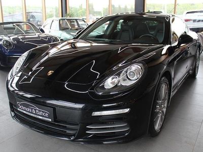 Porsche Panamera 4S