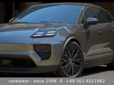 Gebraucht Porsche Macan 4 Electric Chrono 300 kW (408 PS) 2025 Aventuringruen SUV