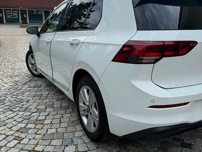 Weiß Gebraucht 2020 VW Golf Life Limousine | 17.100 € (Etwas zu teuer)