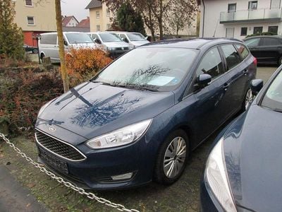 Gebraucht Ford Focus Trend 120 PS (88 kW) 2015 Blazerblau Kombi