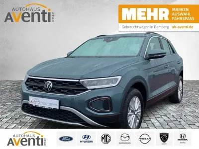 Neu VW T-Roc Life 116 PS (85 kW) 2026 Blau SUV