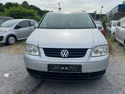Gebraucht VW Touran Trendline 116 PS (85 kW) 2004 Silber Van / Kleinbus