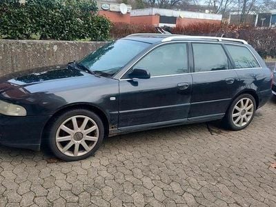 Gebraucht Audi A4 150 PS (110 kW) 2000 Schwarz Kombi