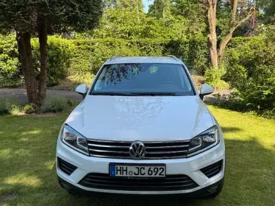 Gebraucht VW Touareg Terrain Tech 262 PS (192 kW) 2018 Weiß SUV
