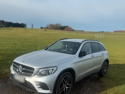 Gebraucht Mercedes GLC250 Night 204 PS (150 kW) 2018 Silber Kleinwagen